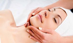 فشیال و ماساژ شارین کلینیک